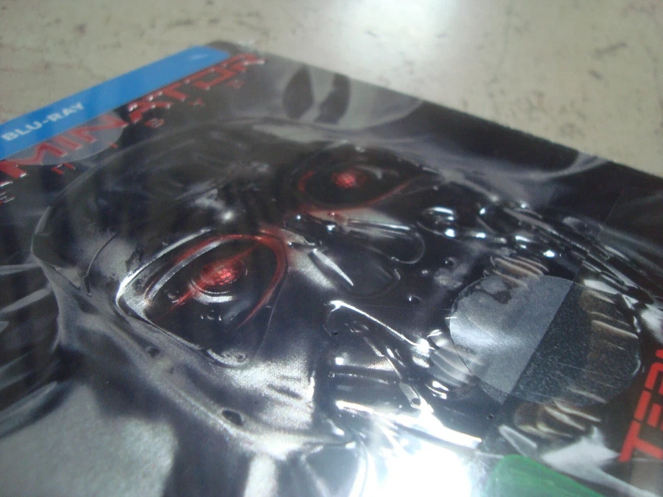 TERMINATOR GENISYS Schwarzenegger EMBOSSED BluRay FuturePak NEW&SEALED MetalPak  - Image 3 of 4