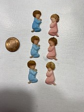 Miniature Flat Back Children Praying - Vintage - Scrapbooking - Hong Kong