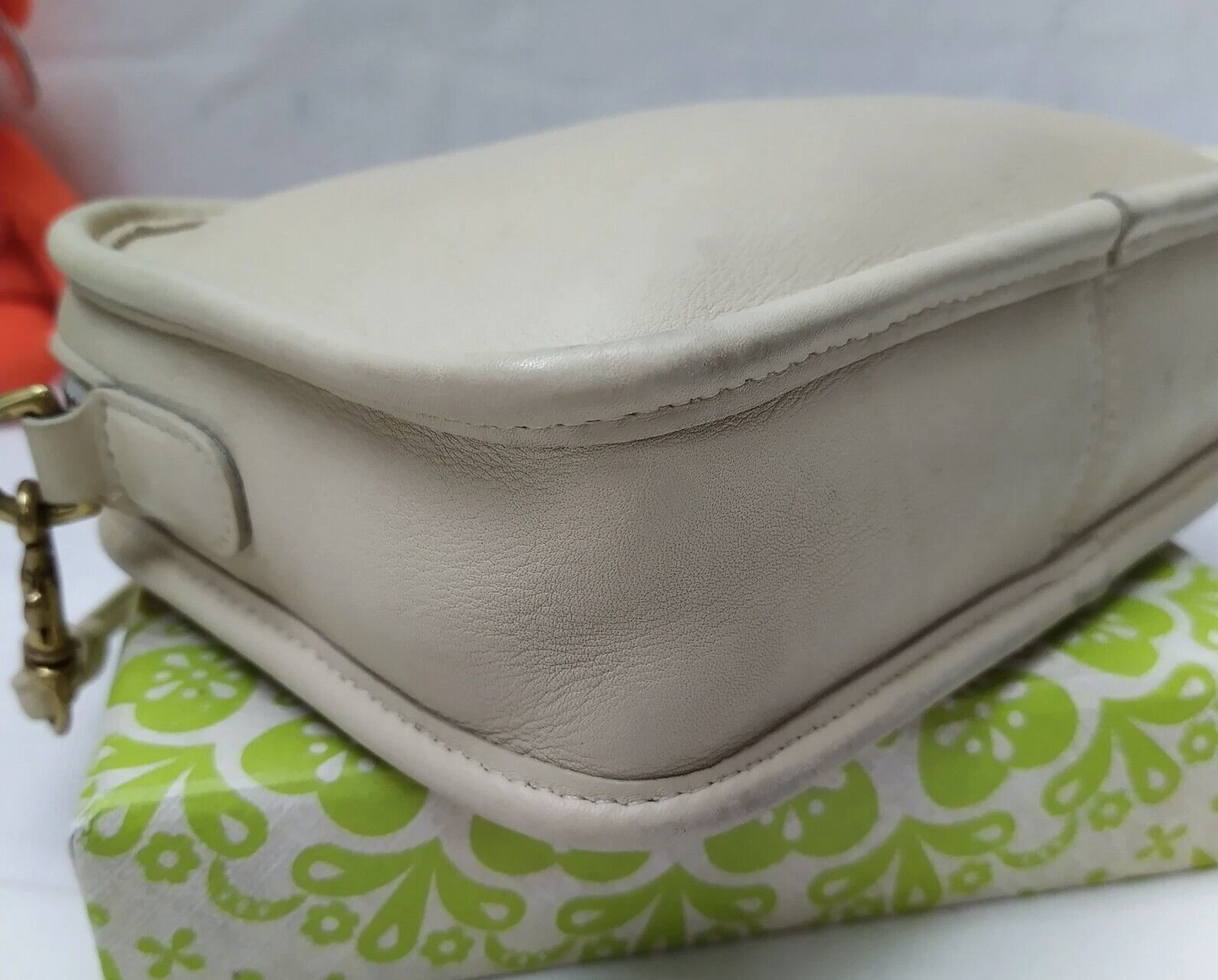 Borsa a tracolla Coach Carnival in pelle avorio con cerniera Vintage #9925 Made in USA