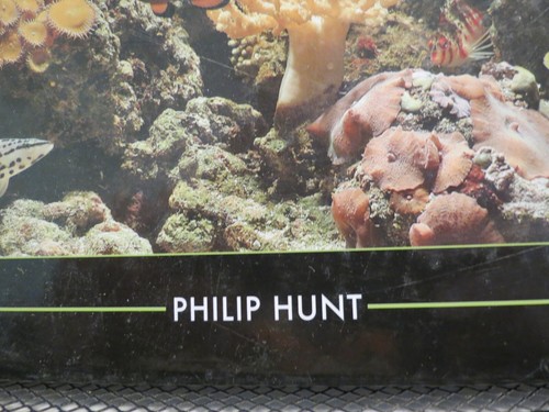 The Marine Reef Aquarium - Hardcover By Philip Hunt - Very Good & Free Shipping - Picture 2 of 23