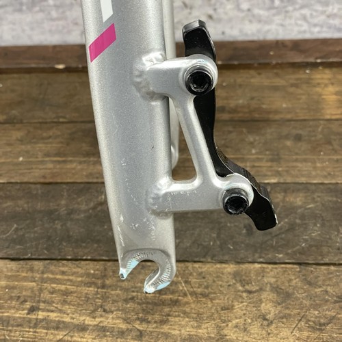 TREK 700c Fork 1 1/8" Threadless Disc QR Gravel Touring Bike - Picture 6 of 16