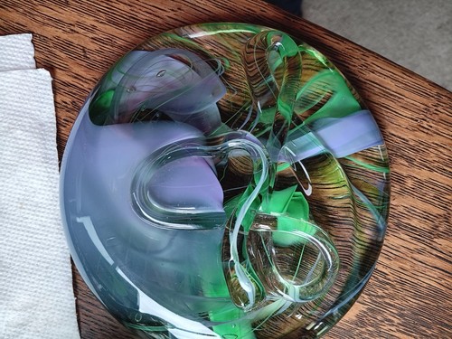 IJ Auslander 1984, round green/purple handmade glasswork round paperweight