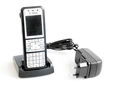 Mitel 622d v2 DECT Systemtelefon mit Ladeschale (geringe Gebrauchsspuren)