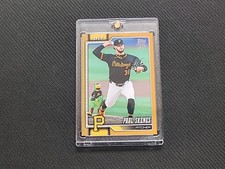 2026 Topps #100 Paul Skenes Hidden Mascots Gold #34/50 SSP