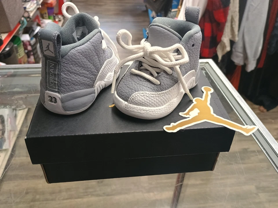 Zapatillas Nike Air Jordan 12 Retro TD para Niños Pequeños Talla US 2C leer descripción Foto 2 de 3