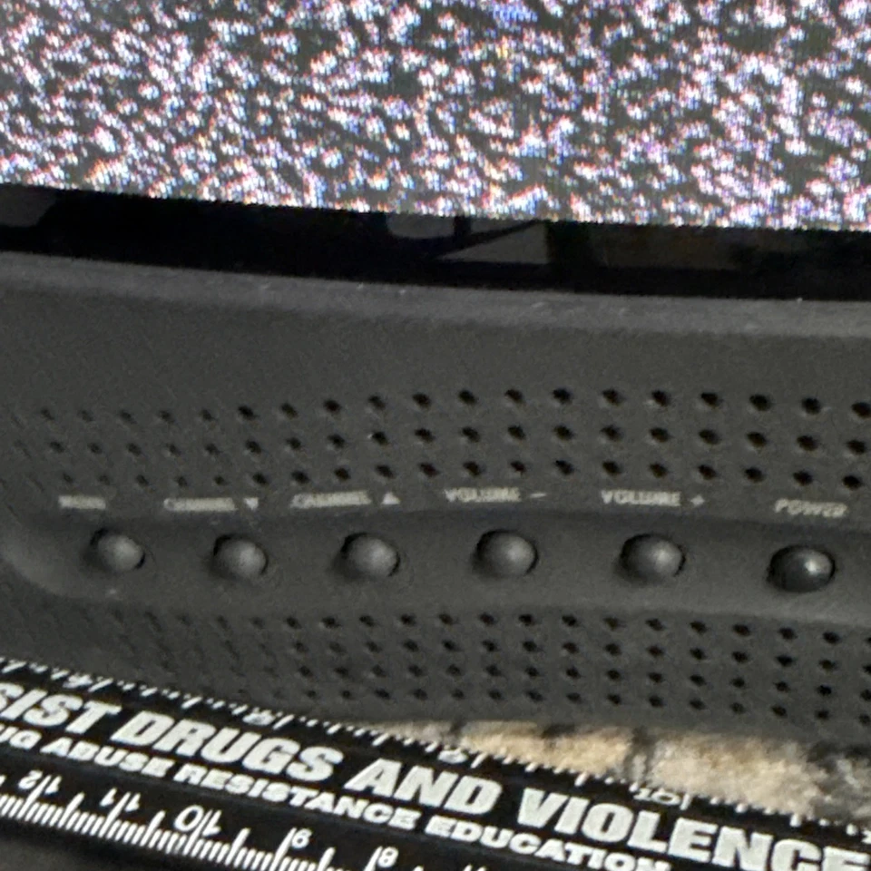 RCA XL 100 COMMERCIAL SKIP 13" CRT TV RETRO GAMING W/ ORIGINAL REMOTE 1997 COAX - Image 4 of 4