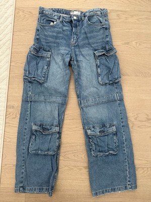 Bershka Women's Medium Wash Blue Denim Cargo Jeans with Button Zip Cargo Pockets