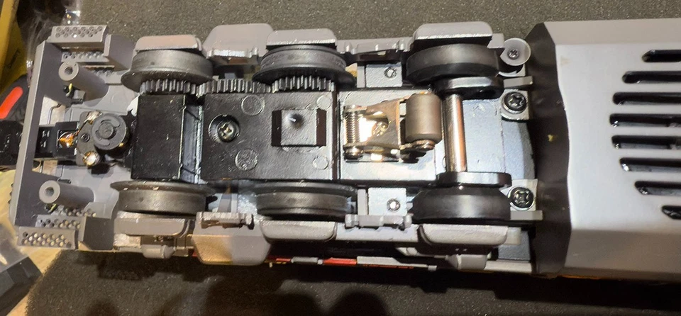 6-Car Solid Rocket Transport Set with UP Dash -9 - Super Detail 20-2504-1 - Image 3 of 4