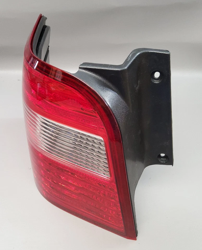 Luz Trasera Lateral Derecha Conductor Ford 6F9Z-13405-AA Original 05-07 Freestyle Foto 3 de 4