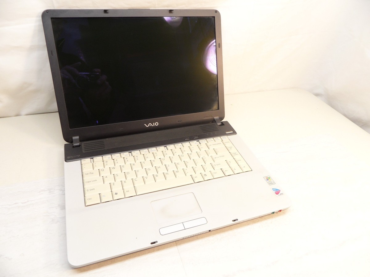 Sony Vaio PCG-7D2L VGN-FS760/W Parts Laptop 1.86 Ghz 2Gb No HD