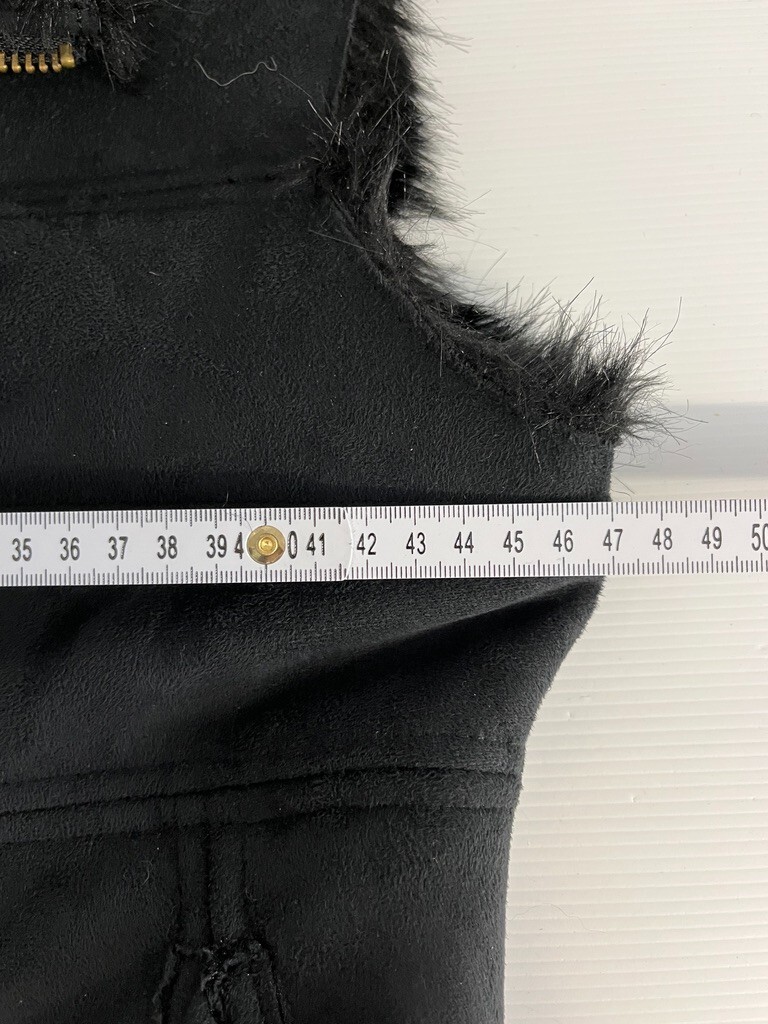 Picture 3 of 18