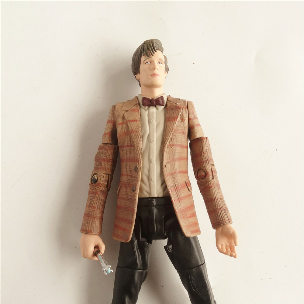 11代目ドクター　アクションフィギュア　DOCTOR WHO ジャンク Amazon.com: Character Options Doctor Who 11 Doctors Action