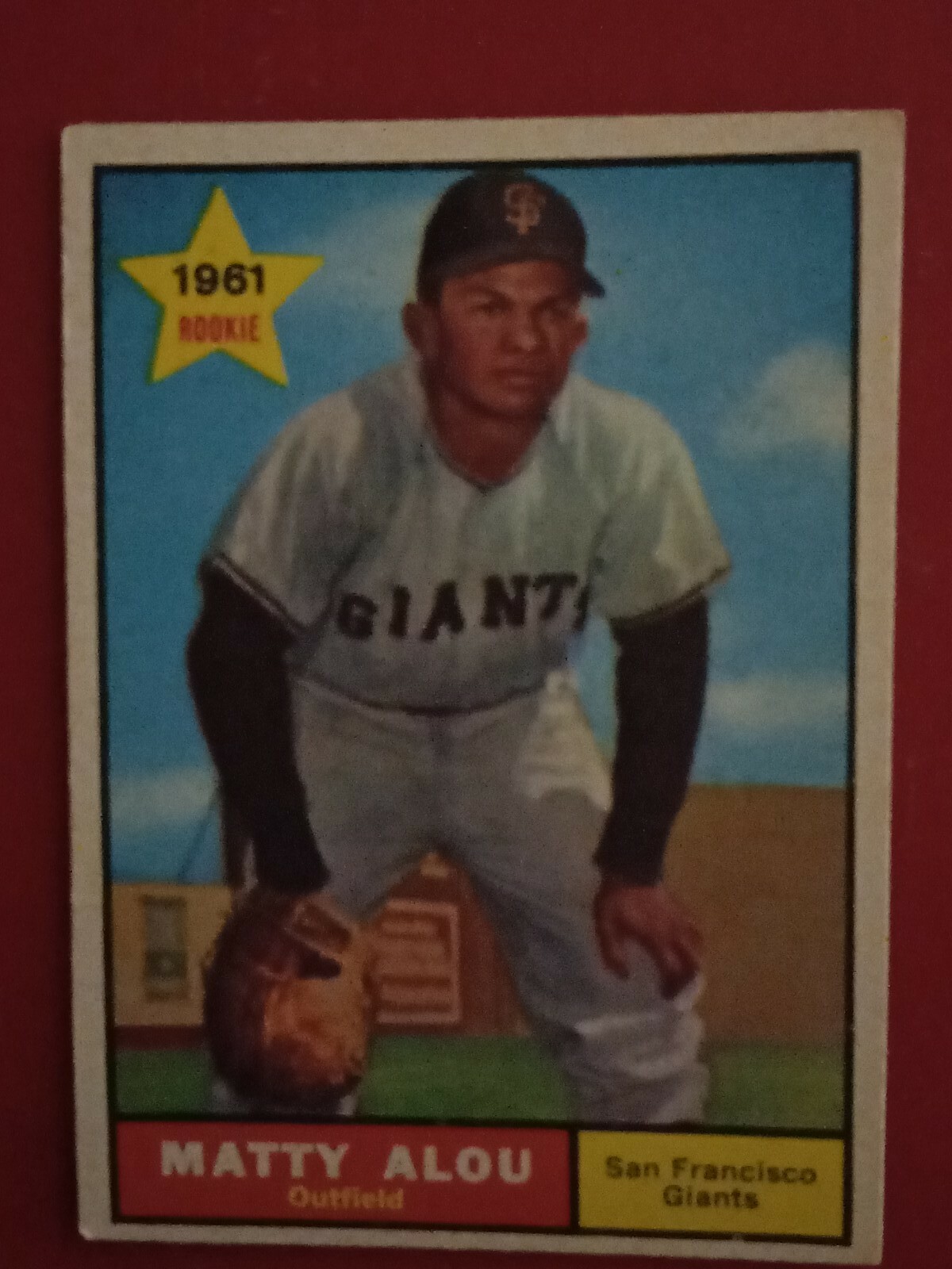 1961 Topps 327. Matty Alou, Outfielder for the San Fransisco Giants