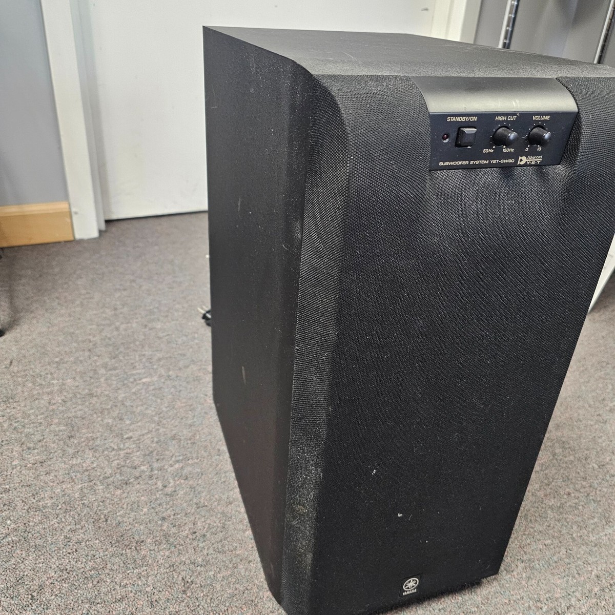 Yamaha YST-SW90 Powered Subwoofer -- WORKS GREAT! | eBay Yamaha YST-SW90 Powered Subwoofer -- WORKS GREAT! | eBay