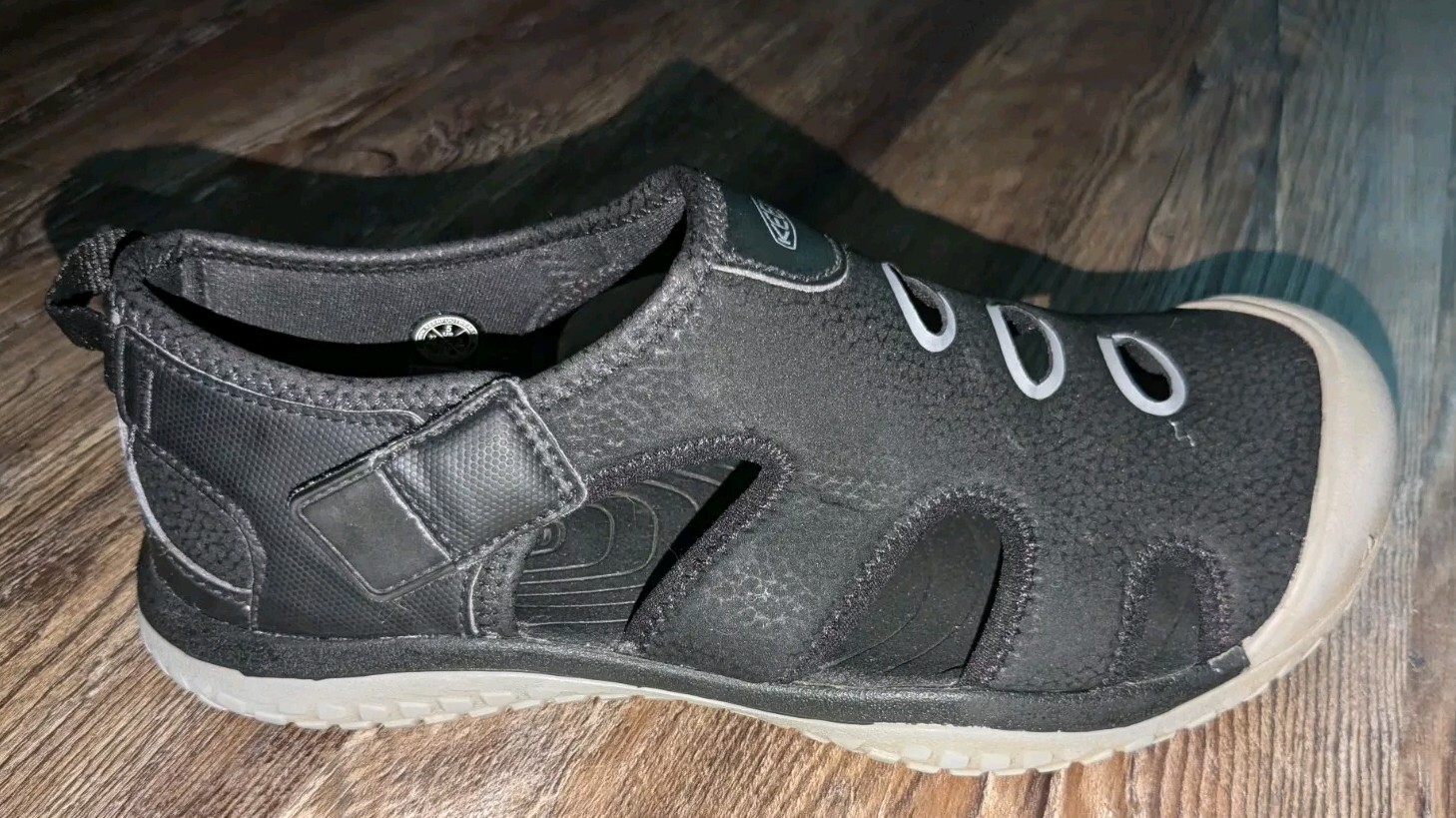 Sandali ad acqua neri Keen Stingray punta chiusa taglia 5