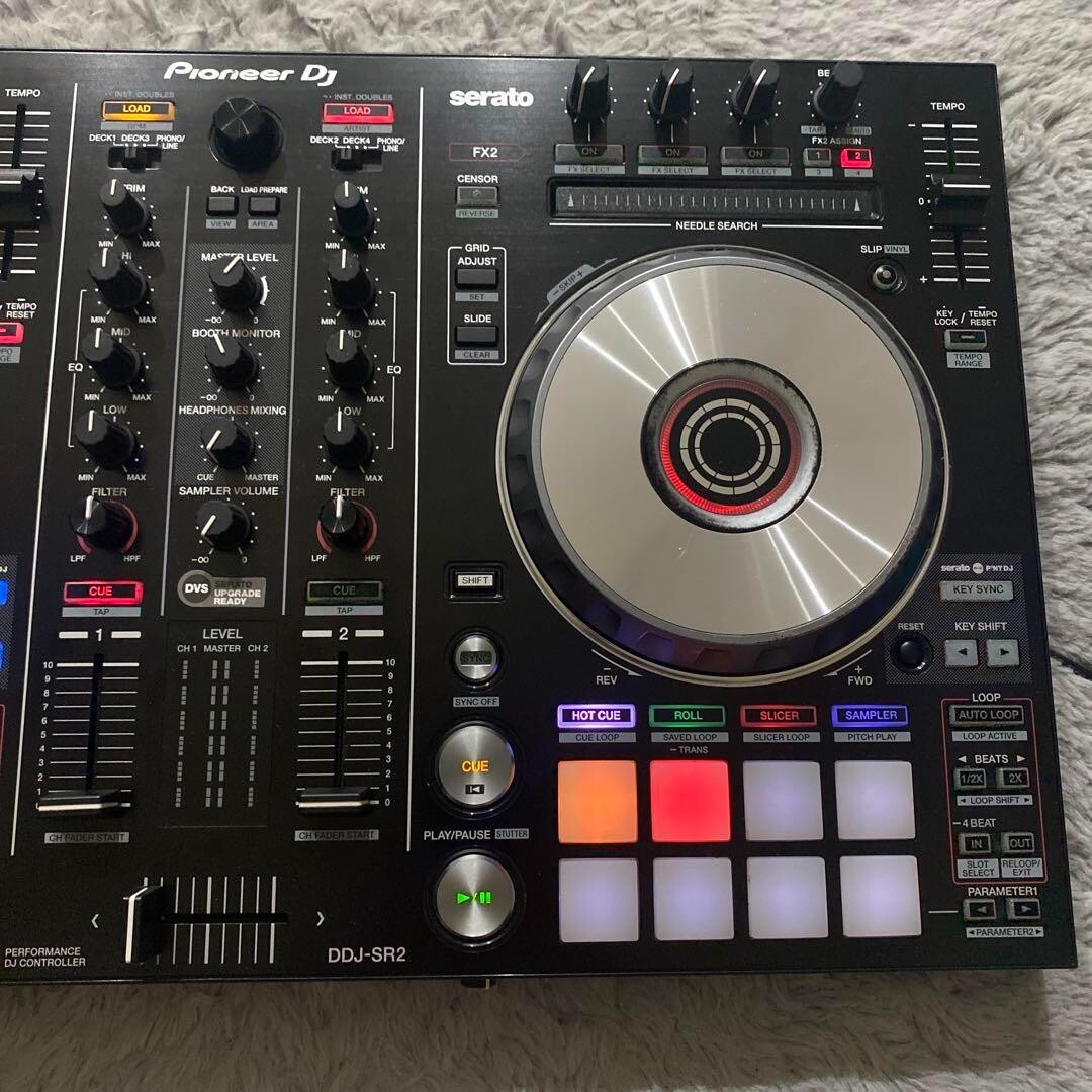 Pioneer DDJ-SR2 DJ Controller Black rekordbox SERATO Studio