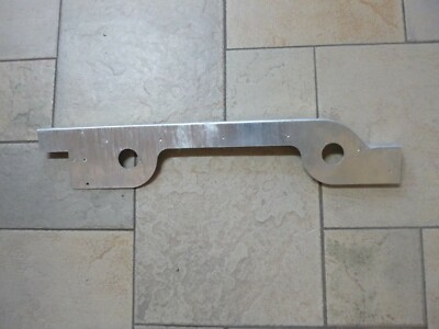 Land Rover Defender Serie Eckblech Heck links verzinkt (art.2404)