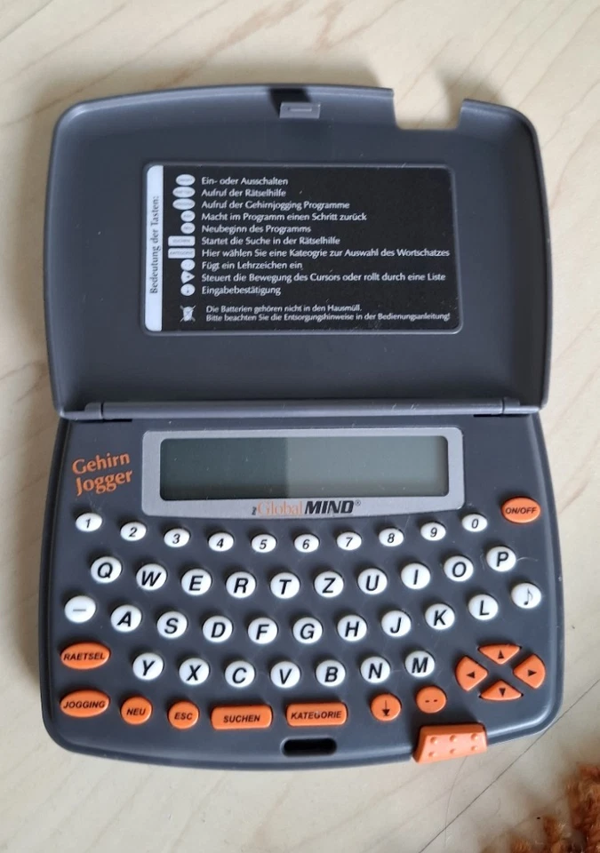Global MIND Gehirn Jogger PDA Lern-/Rätselgerät Organizer QWERTY LCD - Bild 1 von 1