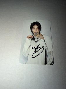 Hyunjin Signed | eBay