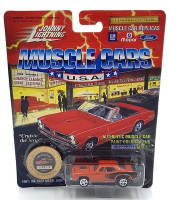 Johnny Lightning 1/64 Scale 200-100 Muscle Cars USA - 1971 Plymouth ''Hemi Cuda''