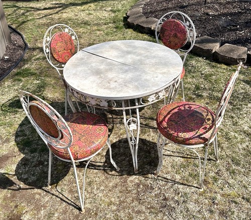 Vintage Wrought Iron Outdoor Patio Set 1960’s