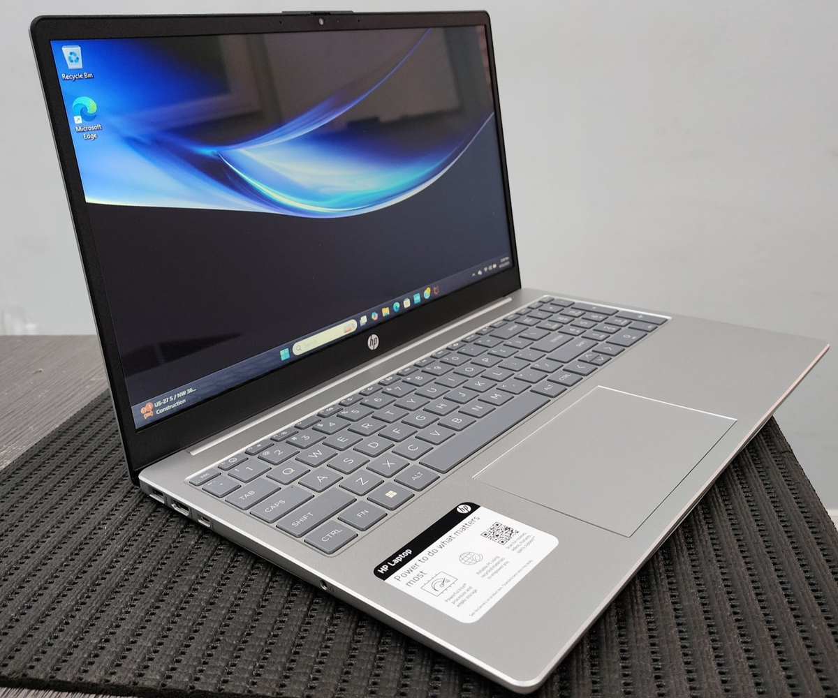 HP Laptop 15-fd0023dx 15