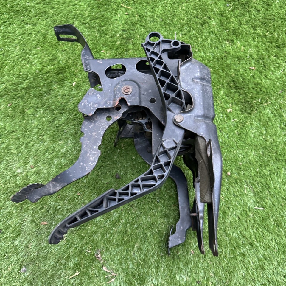 VW GOLF MK2 CORRADO LHD HYDRAULIC CLUTCH BRAKE PEDAL BOX eBay