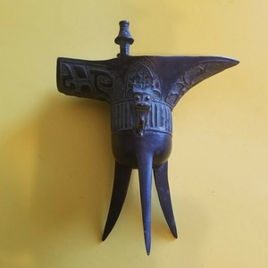 Chinese Bronze Wine Vessel Replica from the Shang Dynasty 