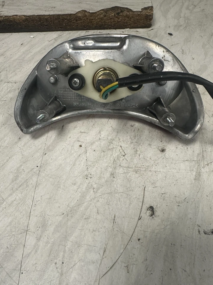 LUZ TRASERA FRENO TRASERO DUCATI 750 900 SS IE OEM SUPERSPORT IE Foto 3 de 4