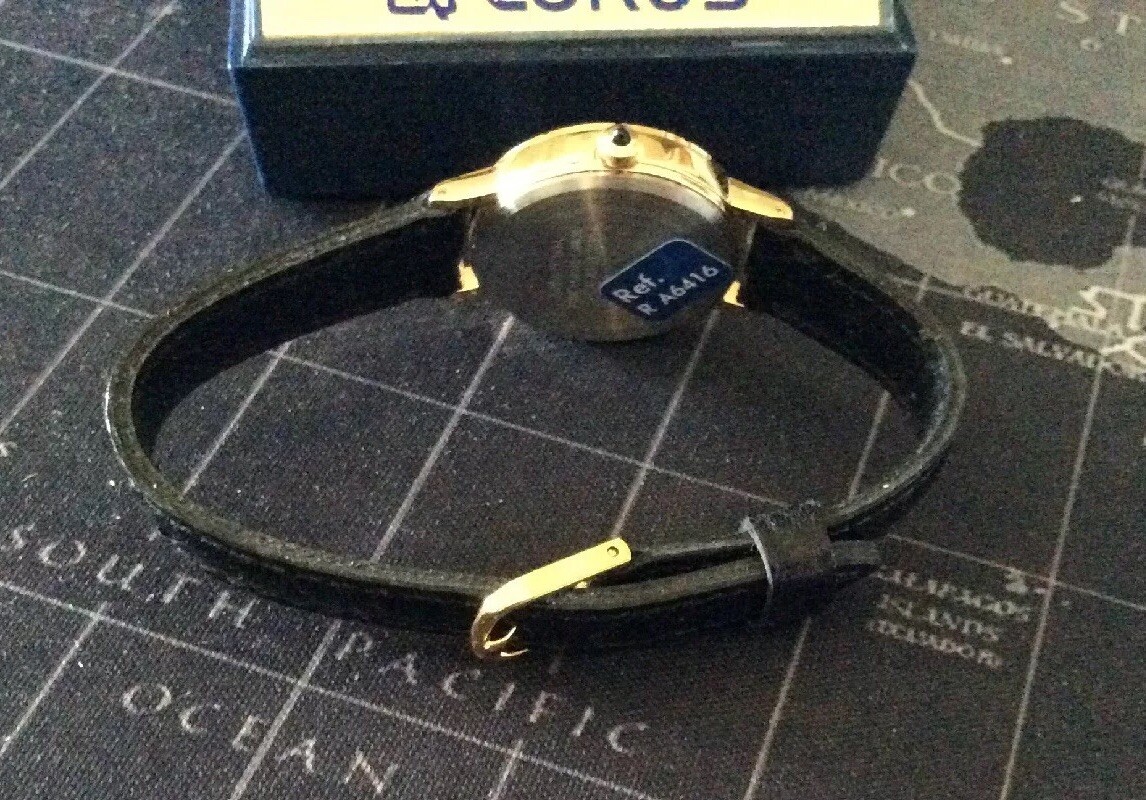 Montre Lorus Mickey Mouse Y481-1730 - Bracelet Cuir Noir - Neuve En Boîte