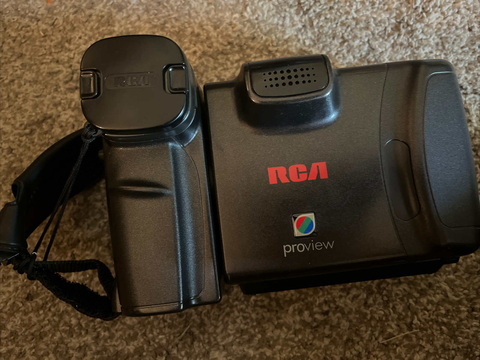 RCA PROV712 8mm Video8 Camcorder VCR Player Camera Video(UNTESTED)