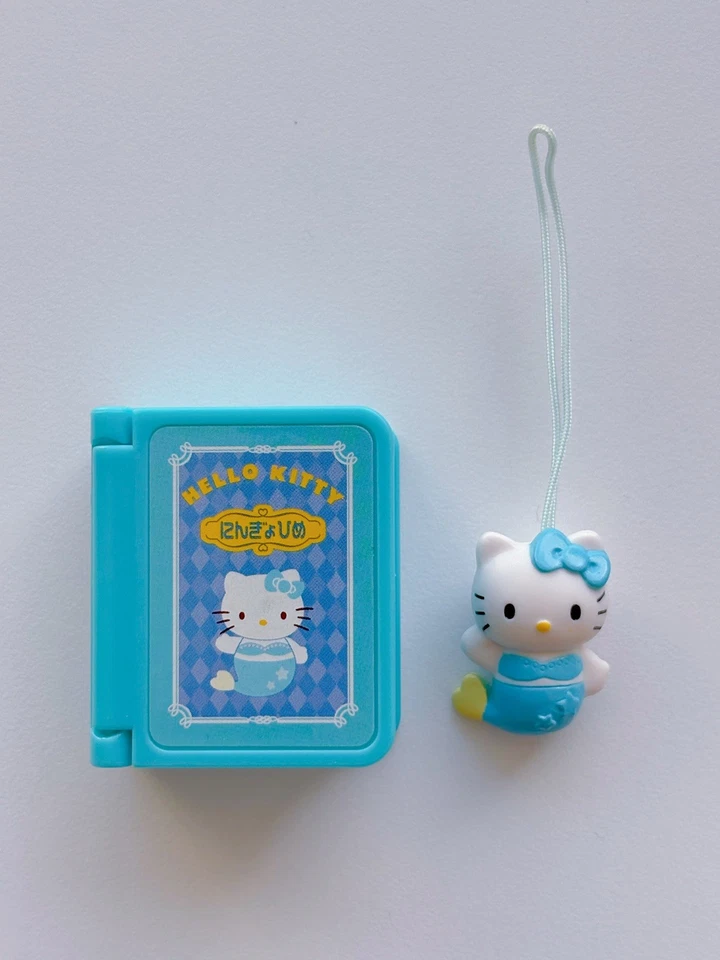 Bandai Hello Kitty Heroines Picture Book Strap Capsule Toy - The Little Mermaid - Image 2 of 4