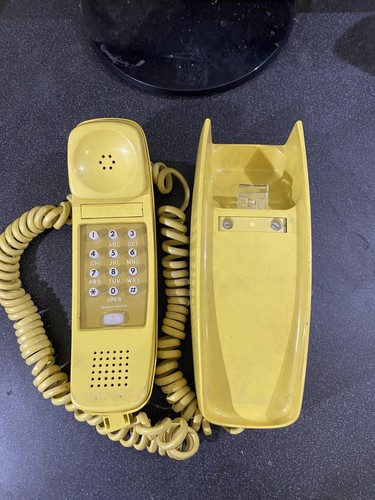 Teléfono Western Electric amarillo Trimline tono táctil pared teléfono vintage años 80 - Imagen 2 de 7