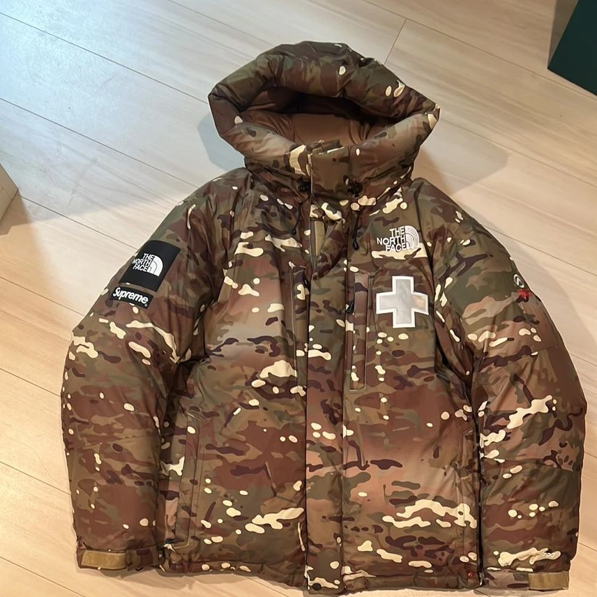 Veste Supreme / The North Face Summit Series Rescue Baltoro multi camouflage