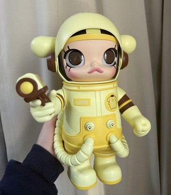 Pompompurin -mega Space Molly 400% Sanrio Family Series Blind Box