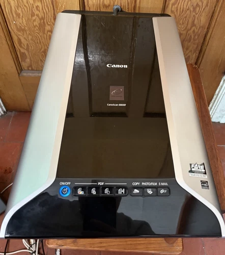 Canon Canoscan 8800F Scanner - Power Tested - No Discs 
