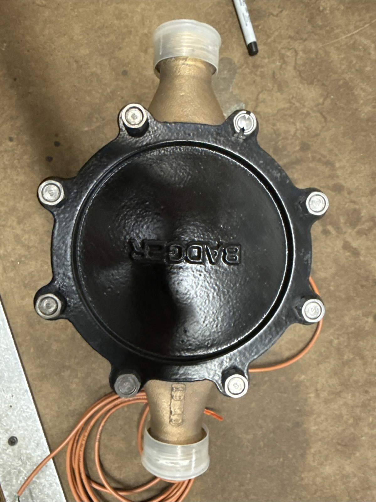 как выглядит Badger M55 Water Meter ADE Cubic Feet Register фото