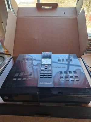 Gigablue UHD Quad 4k mit 500 GB Seagate Festplatte