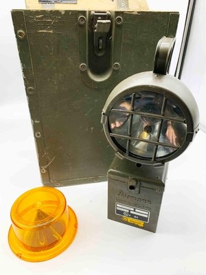 Leuchte Hand Batterie Zubehör Eisemann Original Holzbox retro Bundeswehr