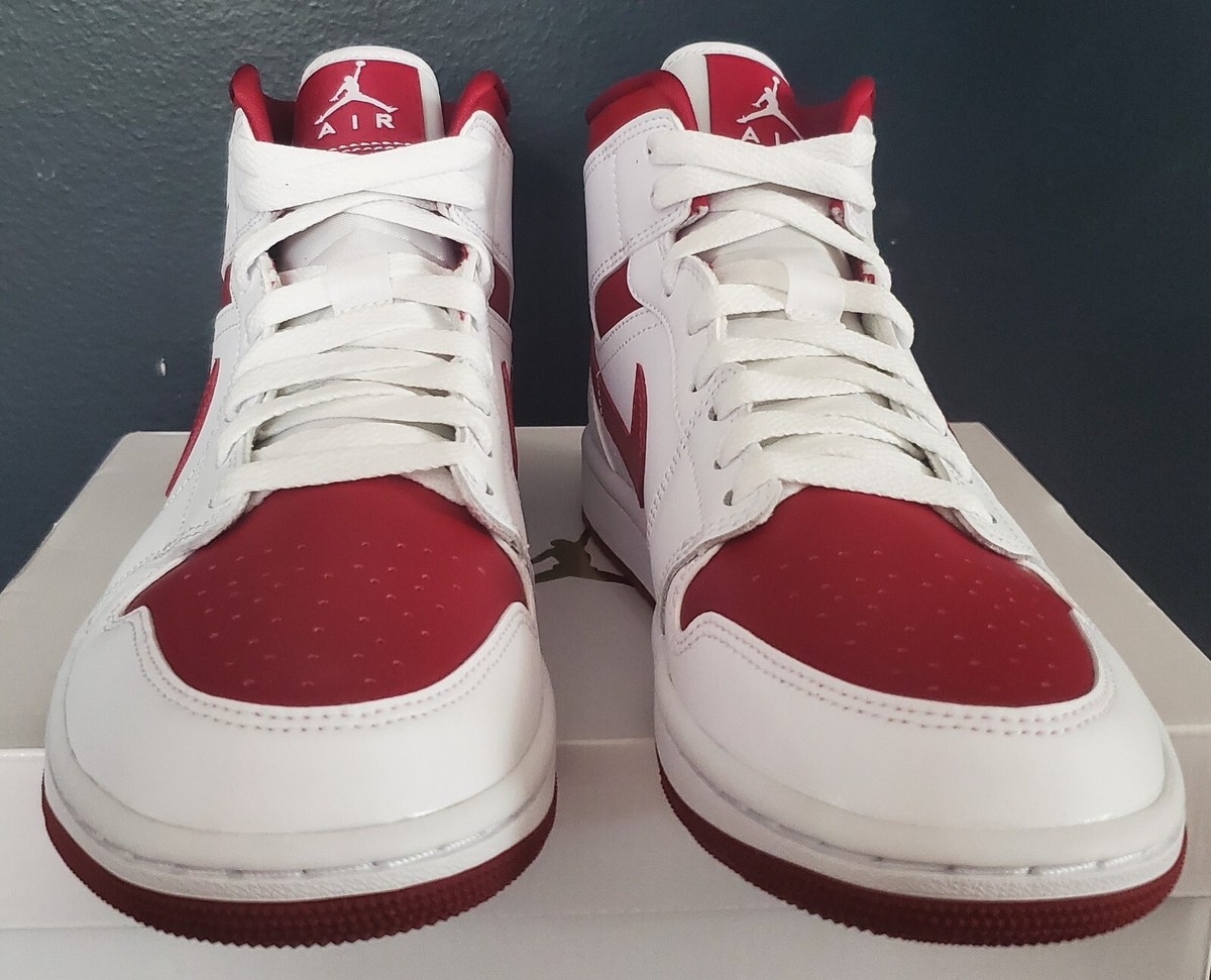 NEW AUTHENTIC NIKE AIR JORDAN 1 MID 
