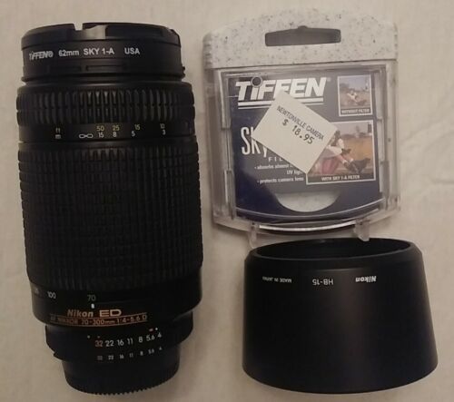 Nikon - ED AF Nikkor 70-300mm 1:4-5.6 D - Lens Hood,Top Lense & Both End Caps - Picture 1 of 19