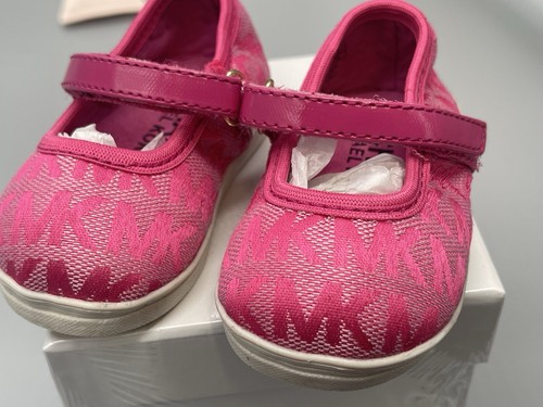 Michael Kors Infant Baby Girl Pink Crib MK Logo Shoes Size 1. C-8