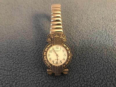 L.A. Express Women s Quartz Watch Marcasite Silver Tone Round Face Excellent