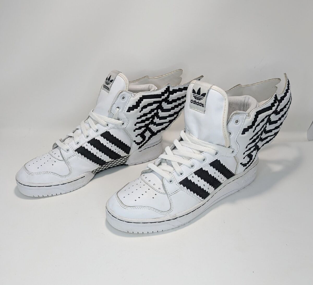 VERY RARE US SZ 13.5! adidas x Jeremy Scott Pixel Wings 2.0 VERY RARE US SZ 13.5! adidas x Jeremy Scott Pixel Wings 2.0