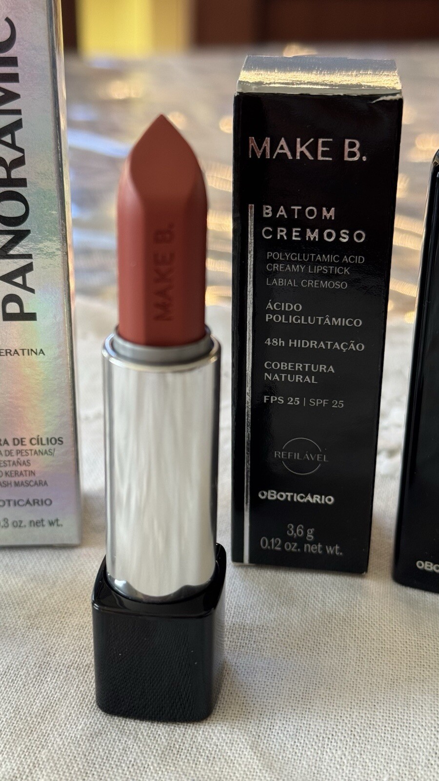 Make B. Trucco Set 2 Pezzi: Glow Irresistibile e Labbra Rimpolpate