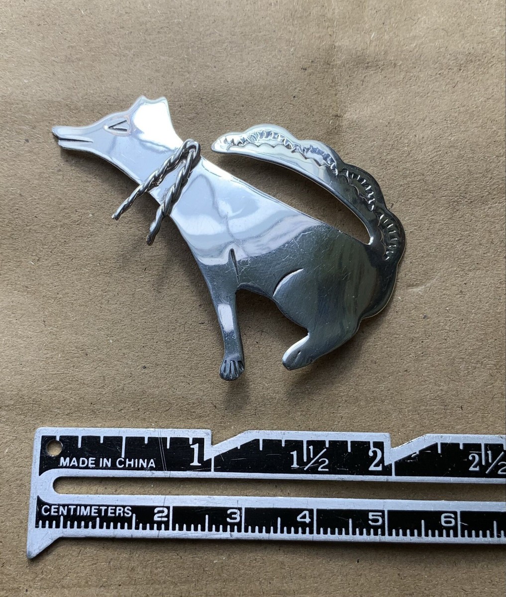 Outstanding Native American Navajo Sterling Silver Howling Coyote Pin Outstanding Native American Navajo Sterling Silver Howling Coyote Pin