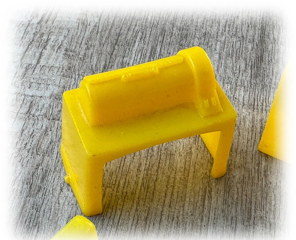 Lote De Colección 1950 Casa de Muñecas Amarillo Fregadero Lavadora Silla + Muebles Marx 1:24 Foto 4 de 4