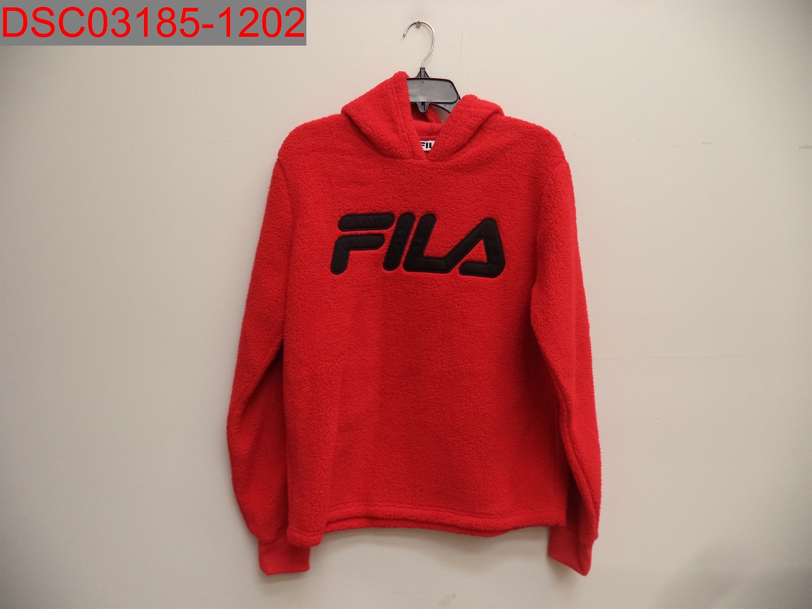Nuovo con etichette Felpa con cappuccio pullover sherpa rosso da donna Fila taglia L 791273095298