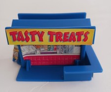 ERTL FARM COUNTRY COUNTY FAIR SET TASTY TREATS BOOTH