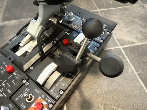 Lever Kit For Winwing Orion 2 Throttle Base - Kit of x2 Levers - Picture 8 of 8